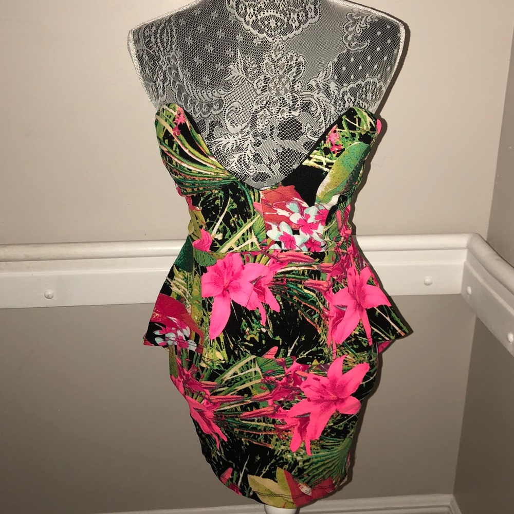 A’gaci Floral Peplum Dress